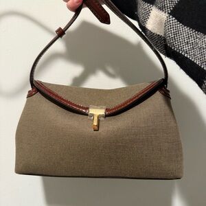 NWT Toteme T Lock Clutch